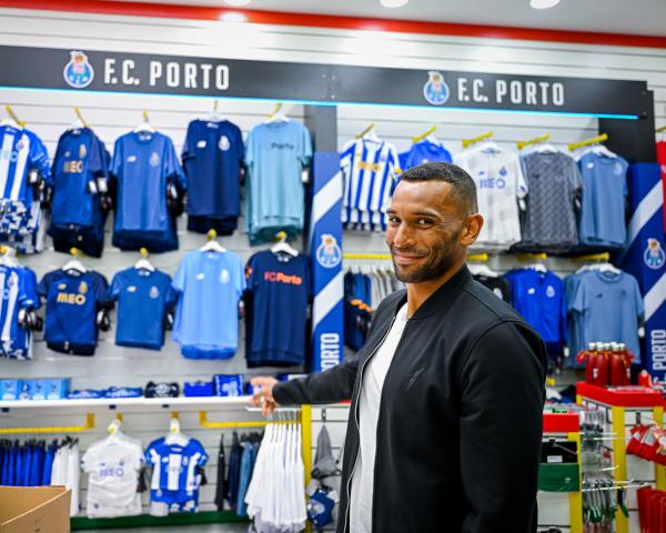 Djibril M`Bengue hat mit dem FC Porto den Titel verteidigt.